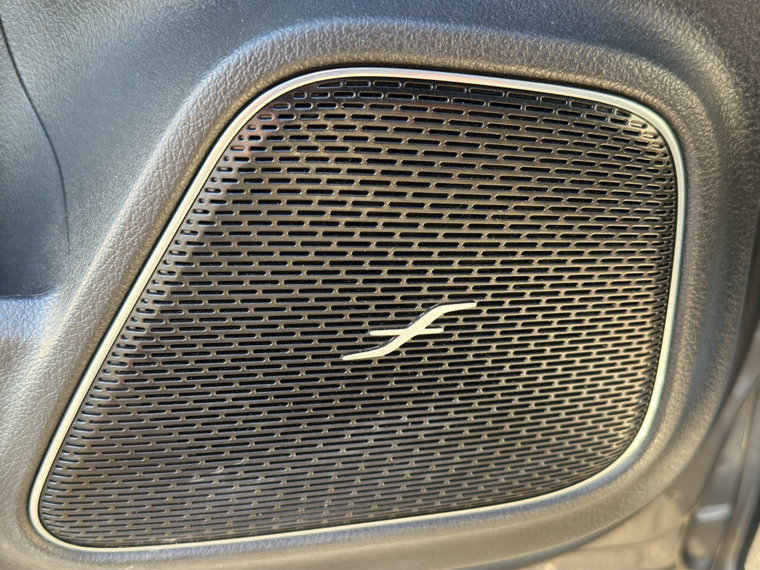 Vehicle Image 27