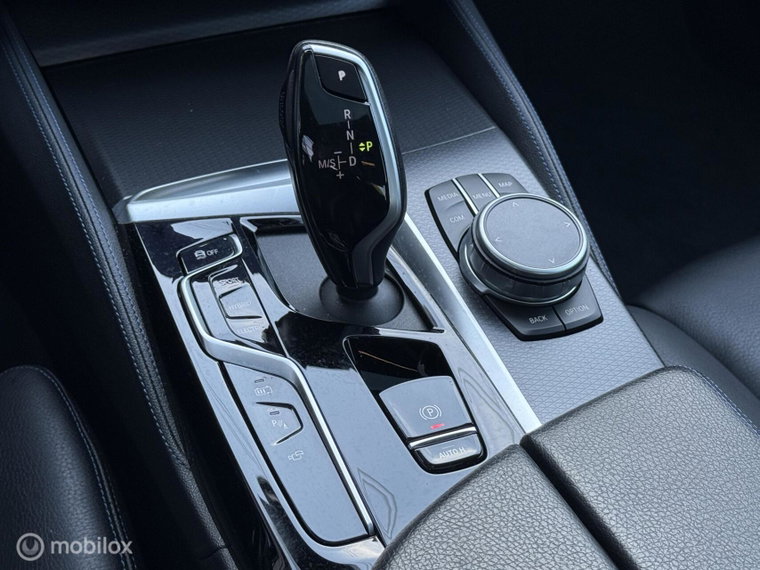 Vehicle Image 38