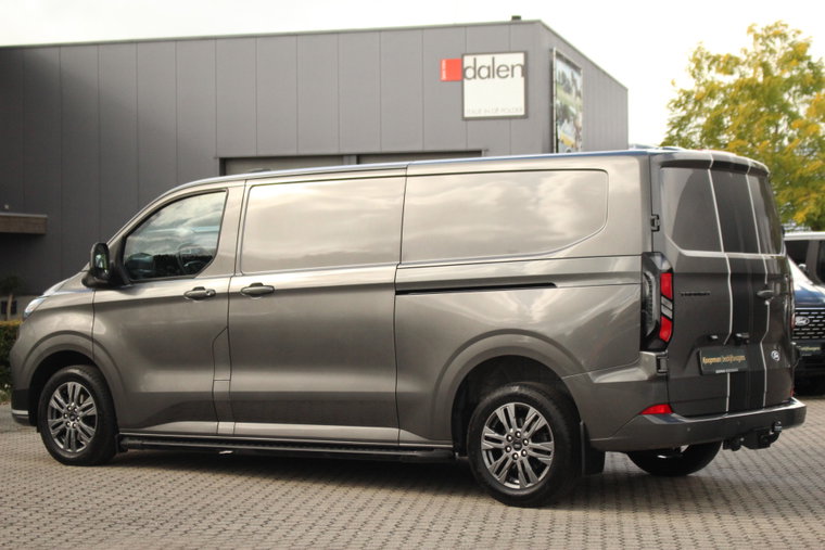 Vehicle Image 13