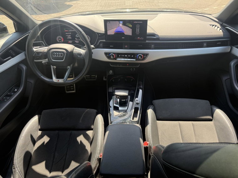 Vehicle Image 16