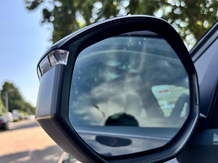Vehicle Image 39