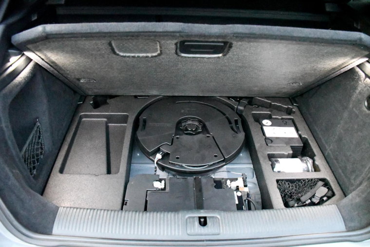 Vehicle Image 38