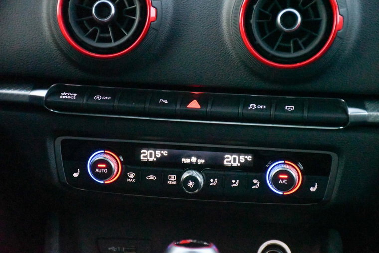 Vehicle Image 45