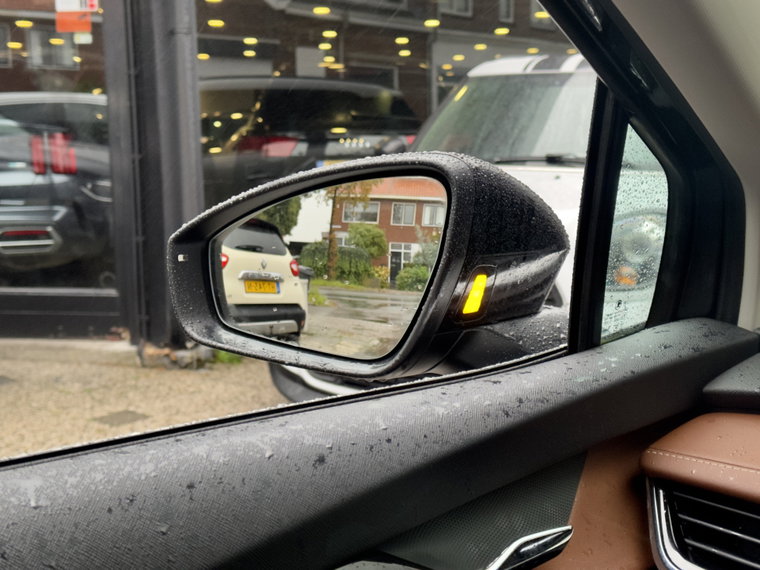 Vehicle Image 39