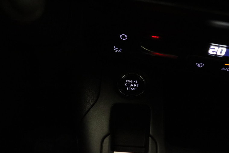 Vehicle Image 33