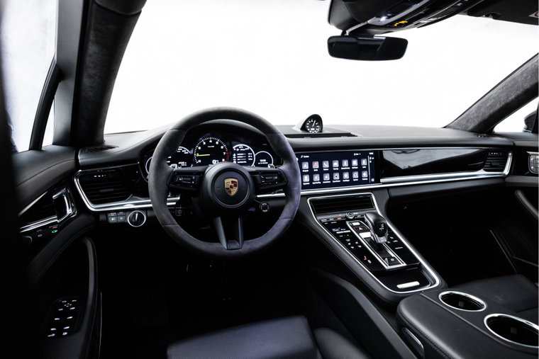 Vehicle Image 15
