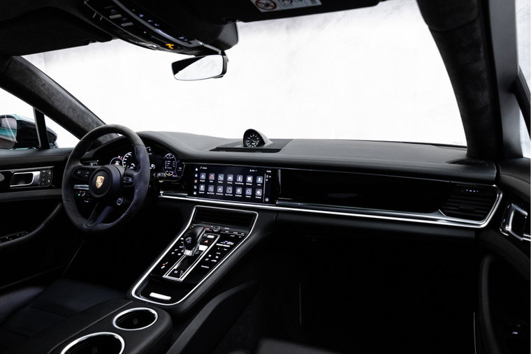 Vehicle Image 18