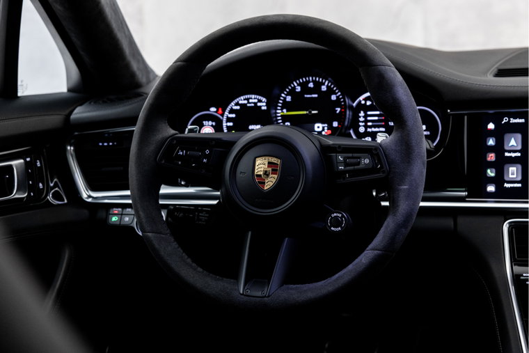 Vehicle Image 23