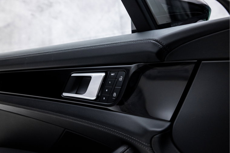 Vehicle Image 29