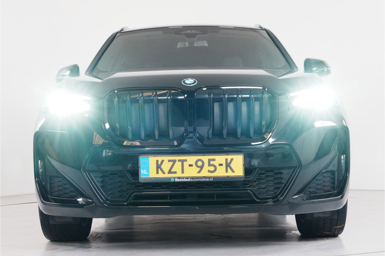 Vehicle Image 40