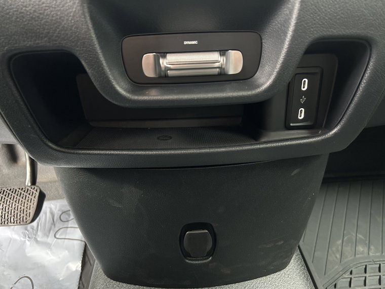 Vehicle Image 27