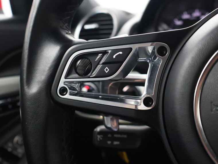 Vehicle Image 38