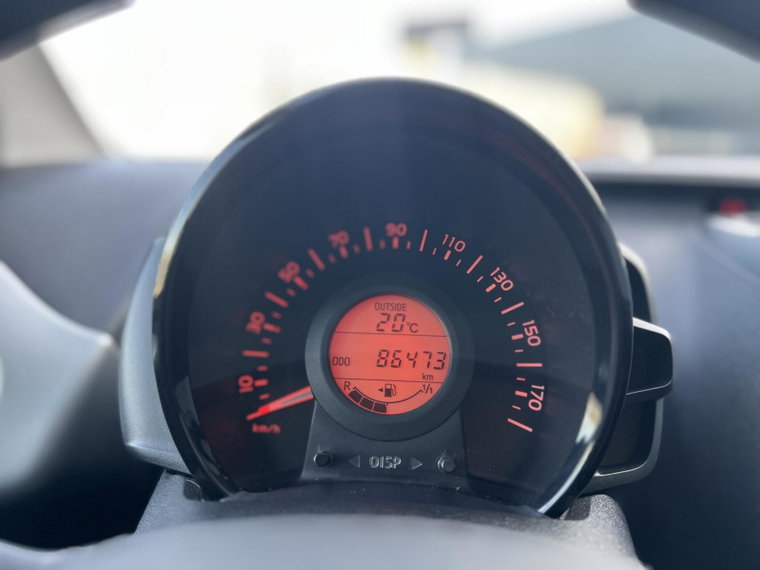 Vehicle Image 17