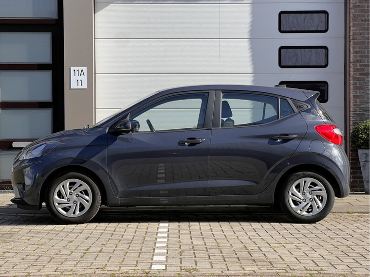 Vehicle Image 10
