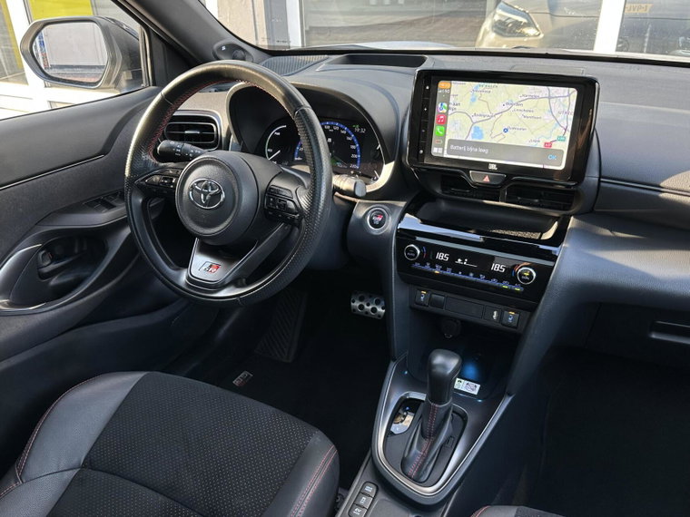 Vehicle Image 8