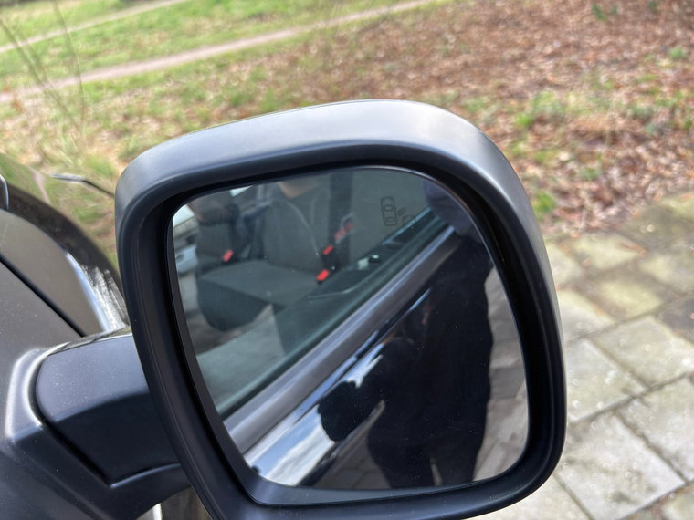 Vehicle Image 29