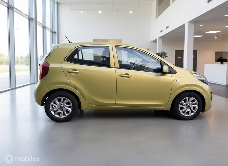 Vehicle Image 10