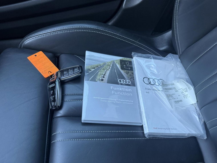 Vehicle Image 40