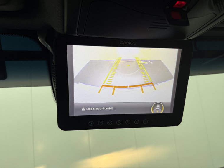 Vehicle Image 22