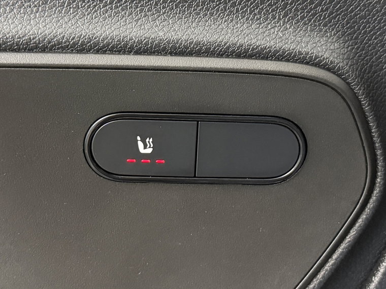 Vehicle Image 26