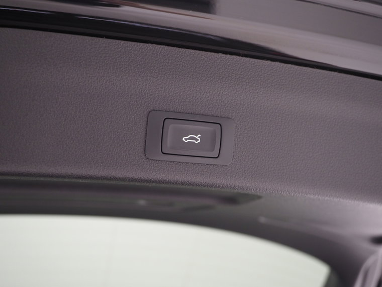 Vehicle Image 39