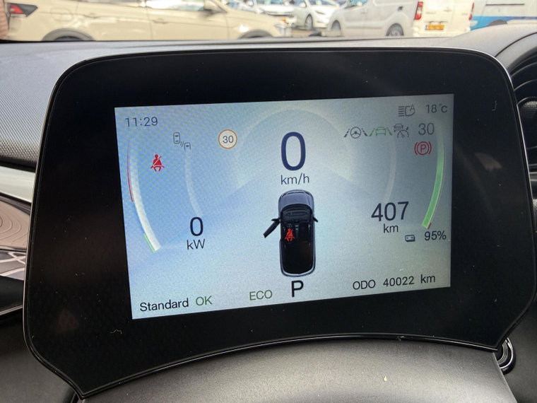 Vehicle Image 18