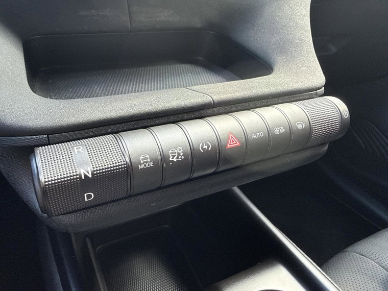Vehicle Image 29