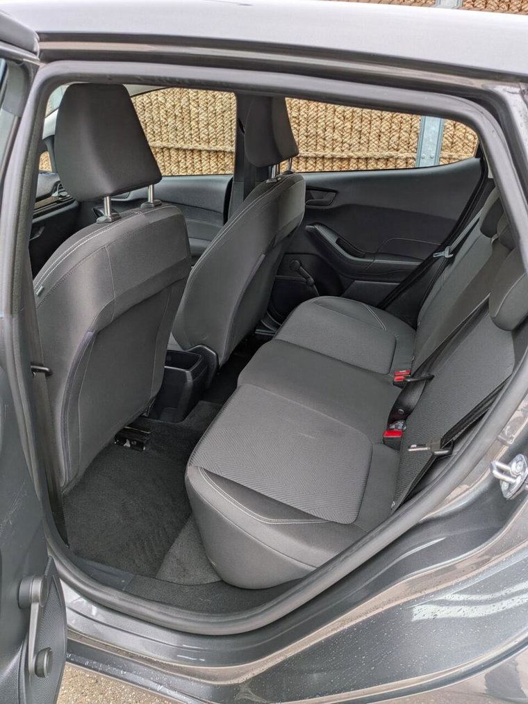 Vehicle Image 13