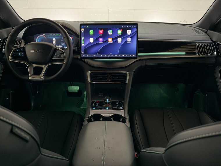 Vehicle Image 19