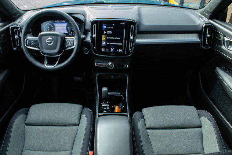 Vehicle Image 19