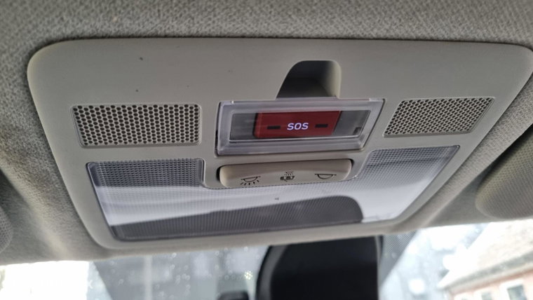 Vehicle Image 25