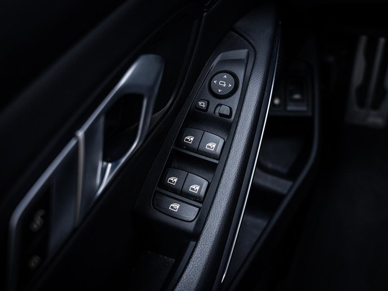 Vehicle Image 41