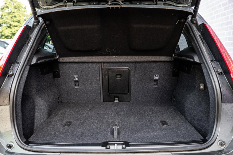 Vehicle Image 32