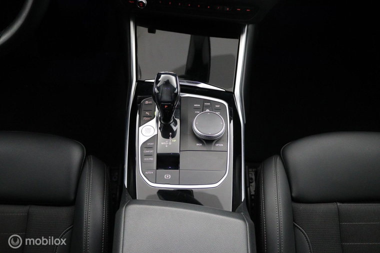 Vehicle Image 39