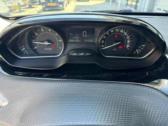 Vehicle Image 41