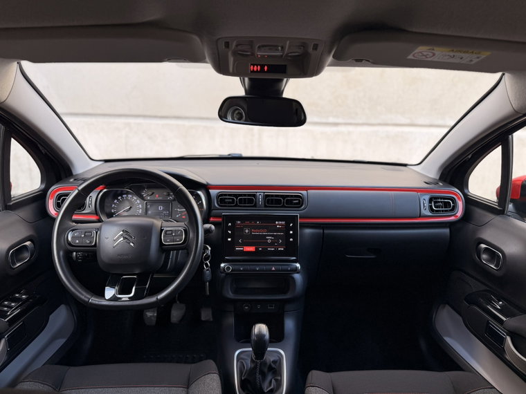 Vehicle Image 15