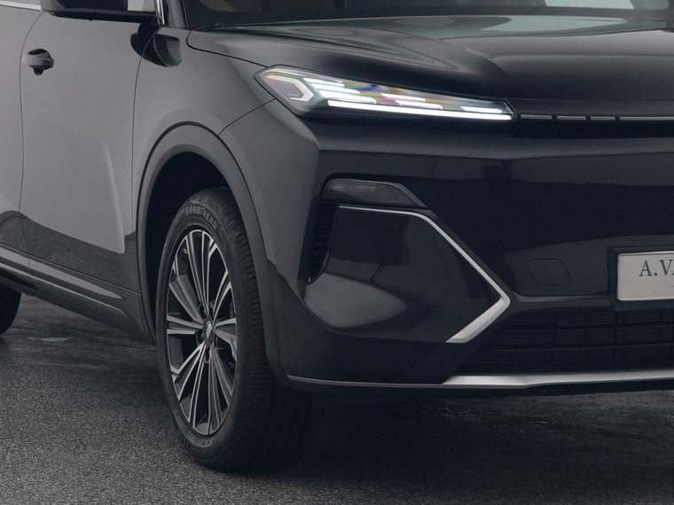 Vehicle Image 17