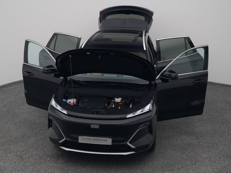 Vehicle Image 27
