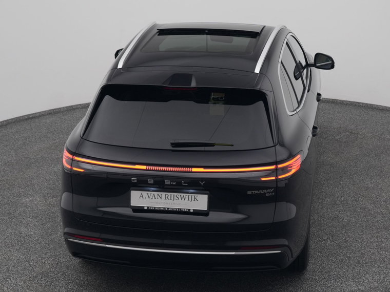 Vehicle Image 28