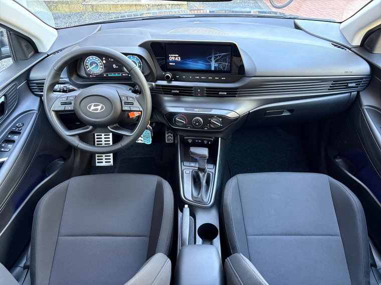 Vehicle Image 19