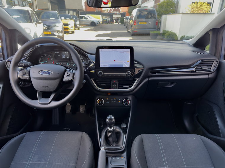 Vehicle Image 13
