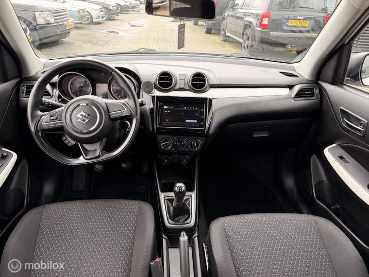 Vehicle Image 12