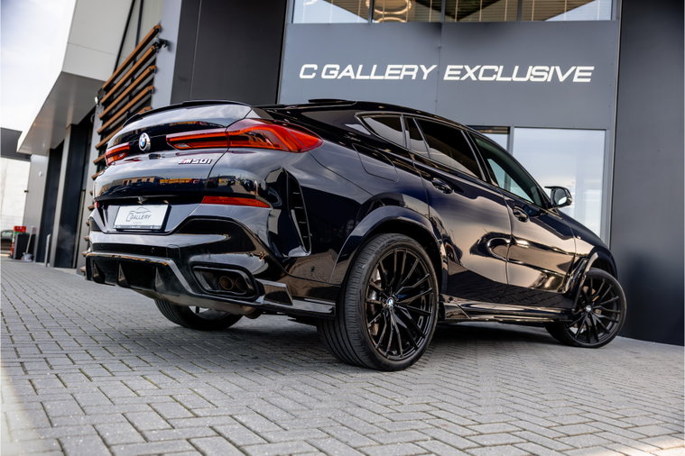 Vehicle Image 32