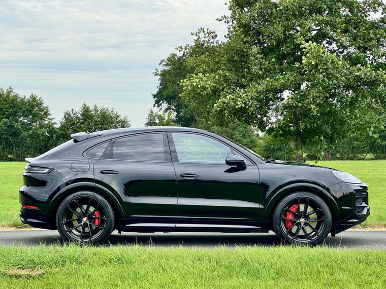 Vehicle Image 32
