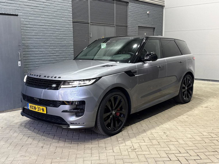 Vehicle Image 4