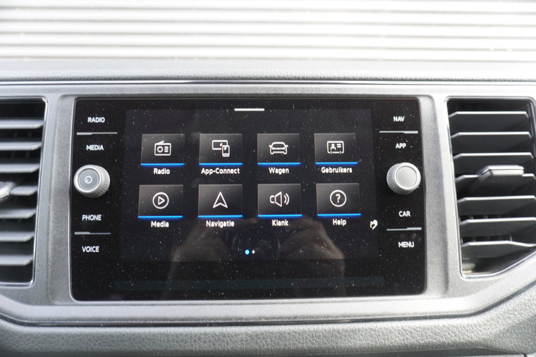 Vehicle Image 18