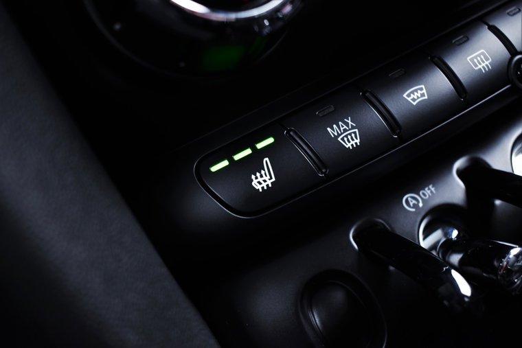 Vehicle Image 25