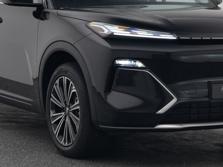 Vehicle Image 17