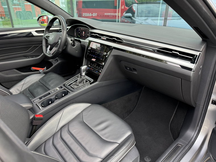 Vehicle Image 24