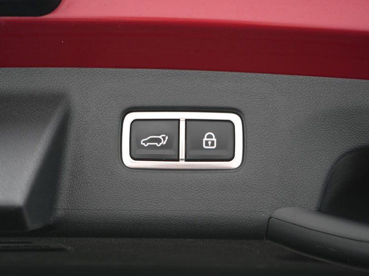 Vehicle Image 42